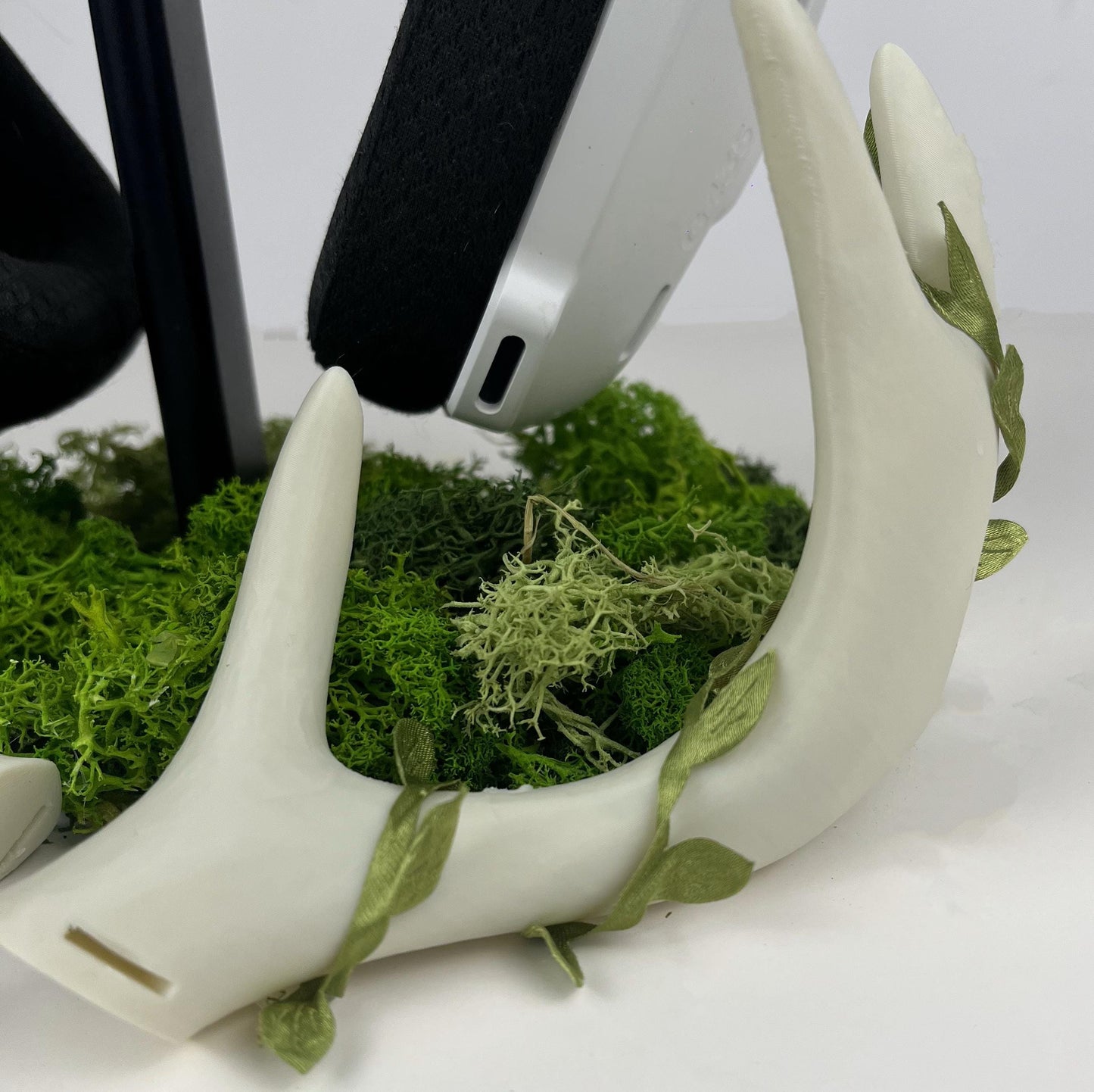 Vine Add-on for Headphone Attachments or Cosplay Horns