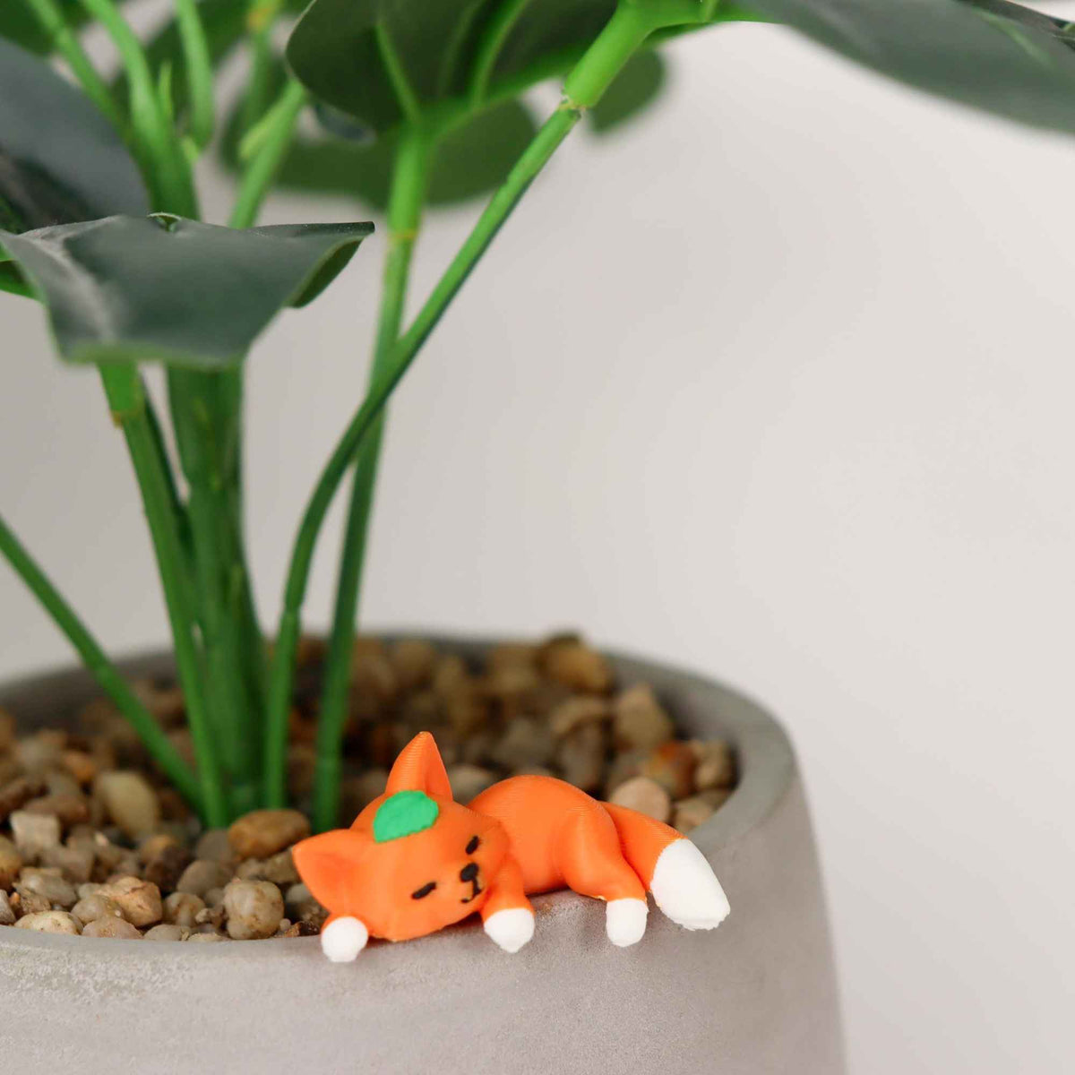 Sleepy Fox Monitor Topper