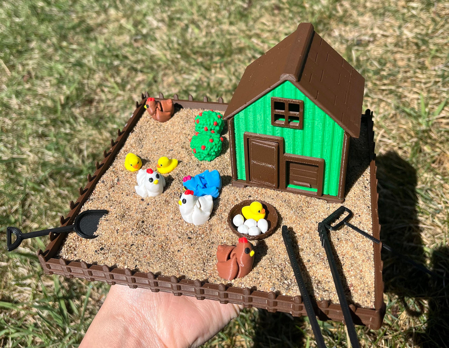 Chicken Coop Zen Garden Kit