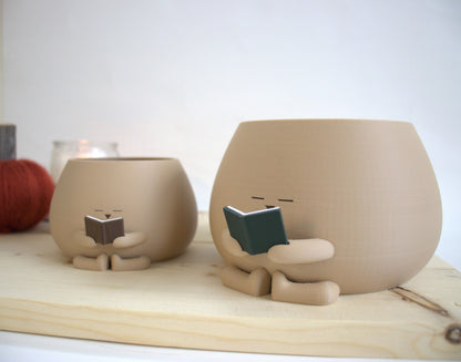 Cozy Pot Reading Book - Bookworm Planter