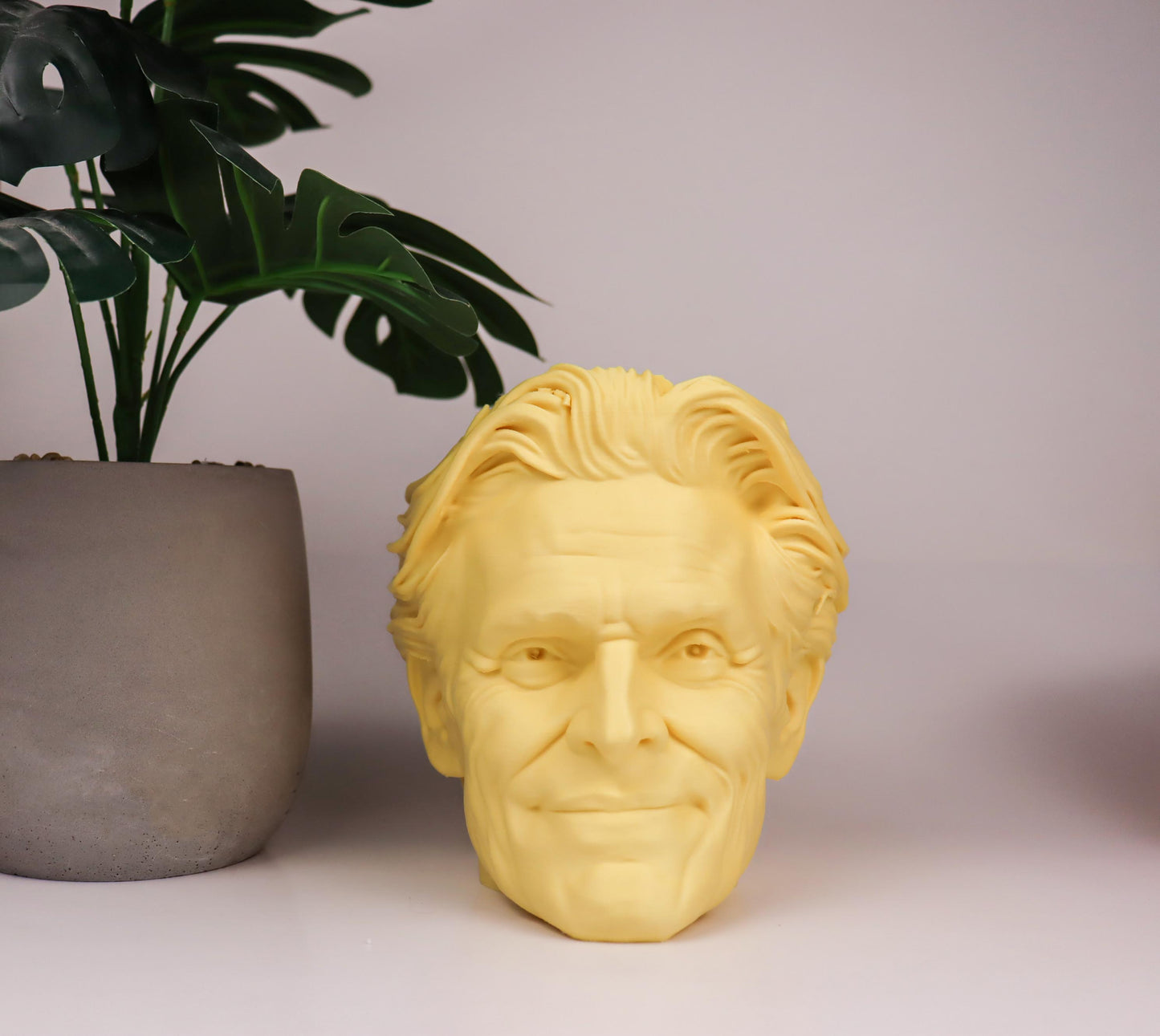Willem Dafoe Planter