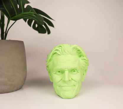 Willem Dafoe Planter