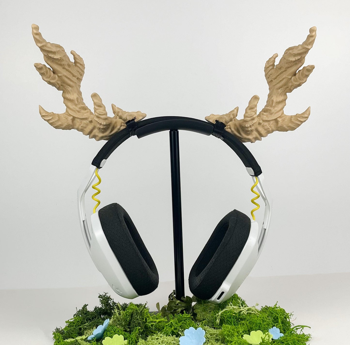 Twisted Tree Horn Headphone Attachment