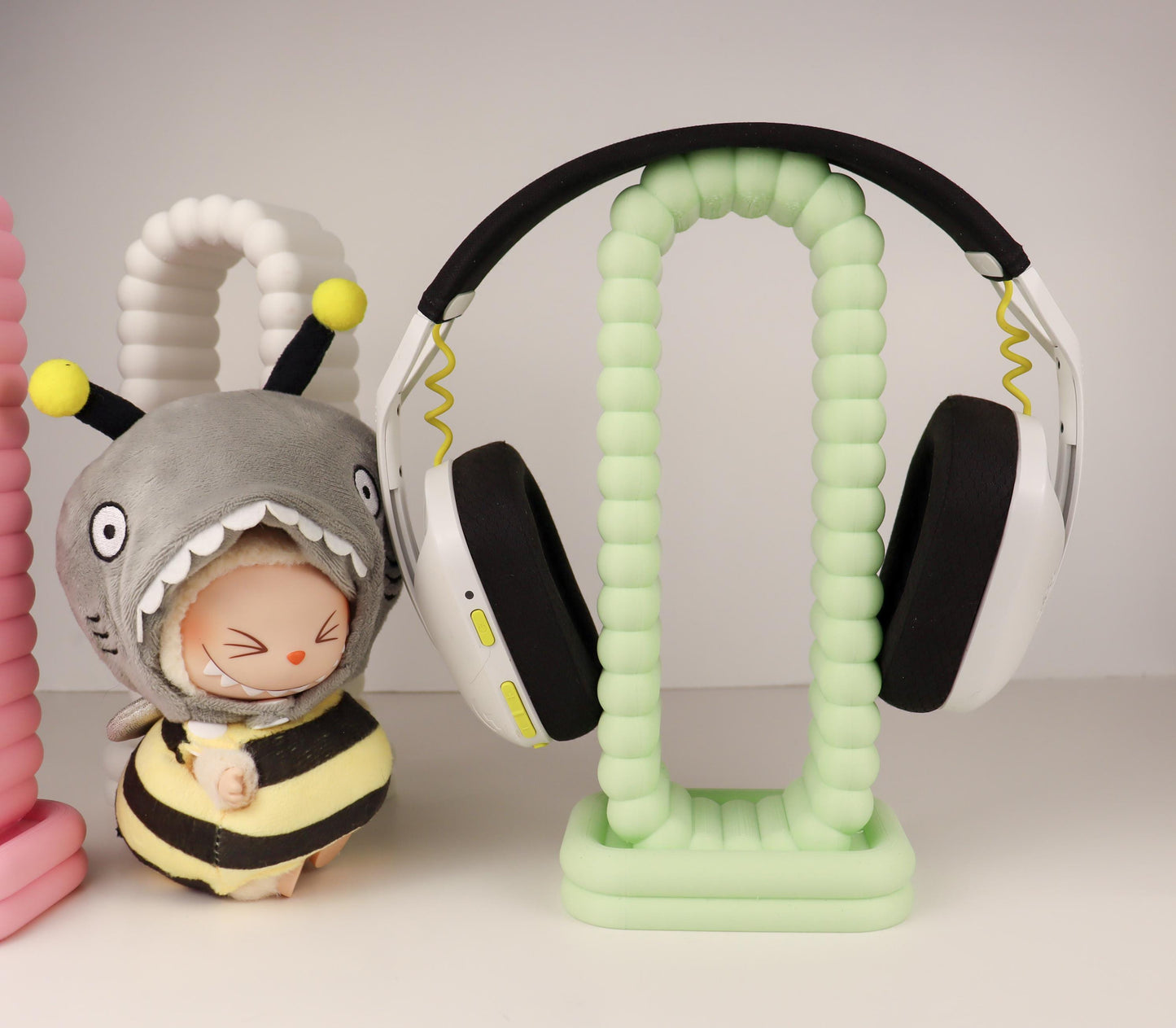 Cloud Bubble Headphone Holder