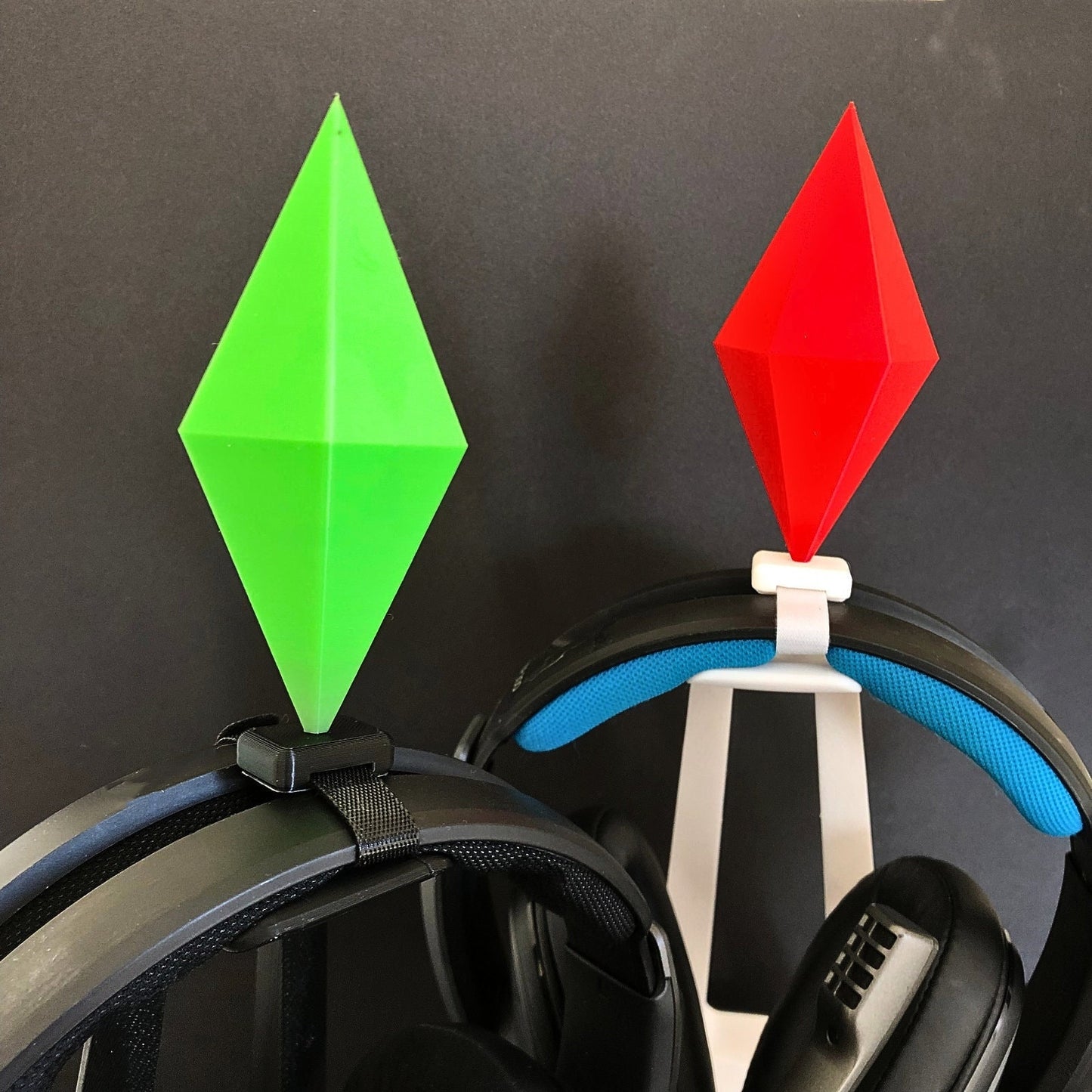 Plumbob Headphone Attachment